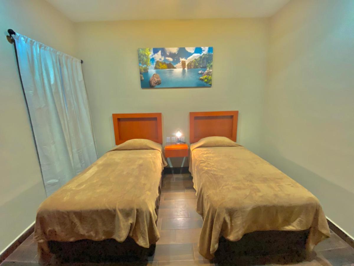 La Lola Hotel&Suites Mazatlán Esterno foto