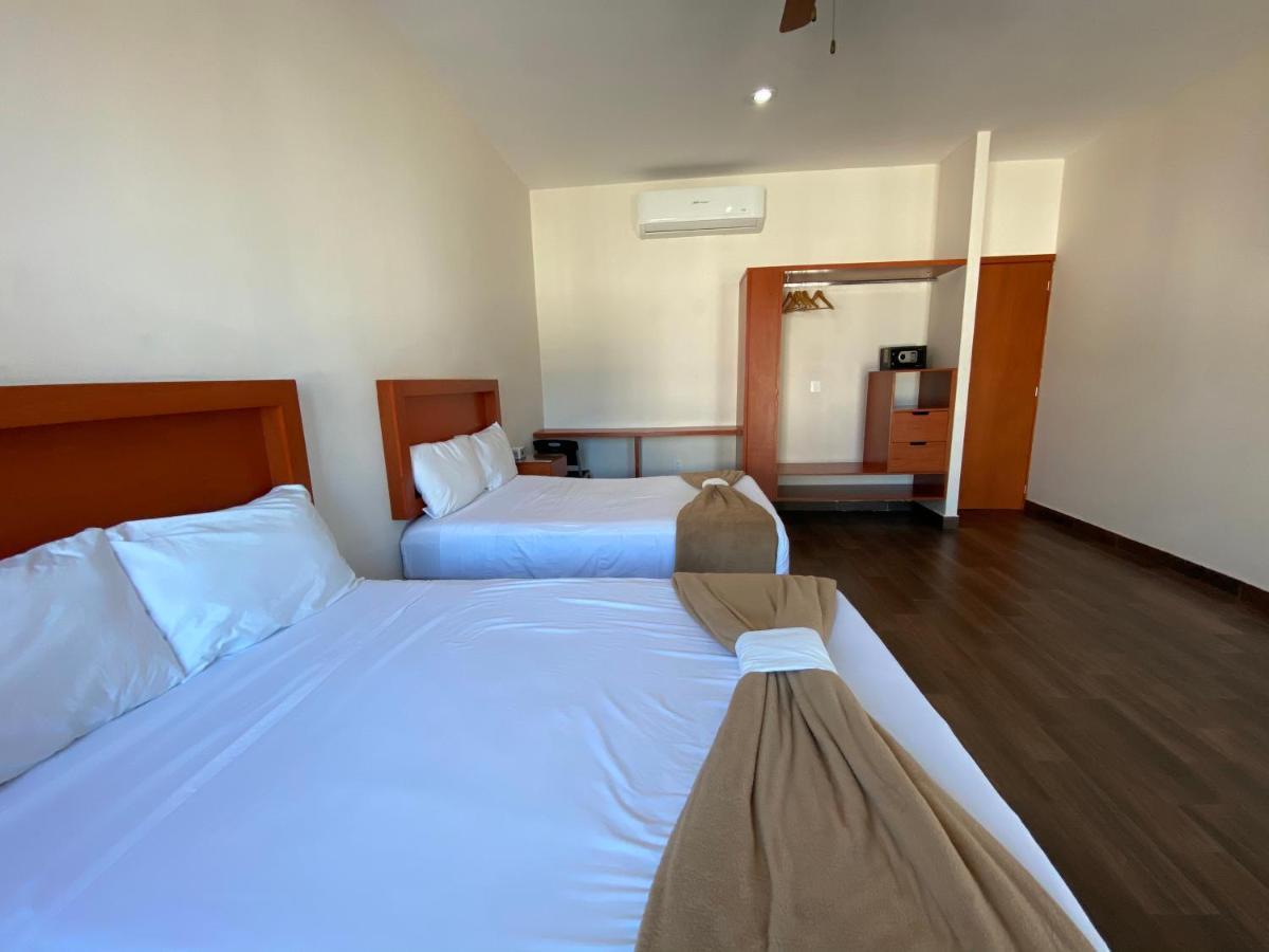 La Lola Hotel&Suites Mazatlán Esterno foto